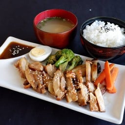 Chicken Teriyaki Don ข้าวไก่ย่างเทริยากิ พร้อมซุป