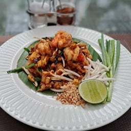 ผัดไทยกุ้งสด