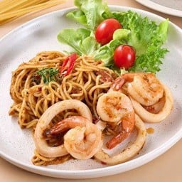 สปาเก็ตตี้ รวมมิตรต้มยำ