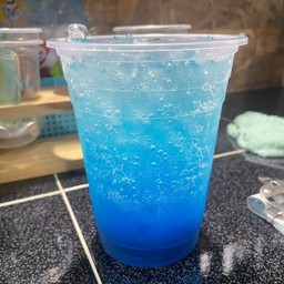 บลูฮาวายโซดา