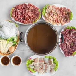 ชุดทะเลใหญ่ (กุ้ง หมึก ดอลลี่ กะพรุน)