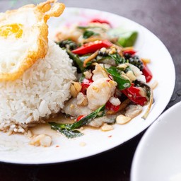 ข้าวราดผัดฉ่าปลา