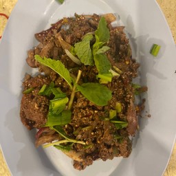 ก้อยคั่วหมู