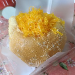 ปังไส้ทะลัก เนยน้ำตาล ฝอยทอง (1ชิ้น)
