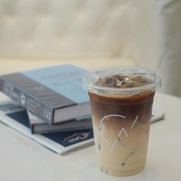 Chocolate cookie macchiato