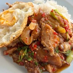 กะเพราขาหมู+ไข่พะโล้