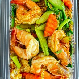 ผัดมาม่าซีอิ๊วกุ้ง (ร้านได้จากไลน์แมน70฿)