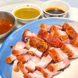ชุดหมูกรอบ 200 กรัม × น้ำจิ้มซีฟู้ด