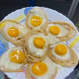 น้อนใหม่ ไข่วง