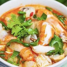 ต้มยำกุ้งยอดมะพร้าว (ชาม)