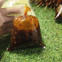 น้ำจิ้ม 1 ถุงทานได้ 10 ไม้