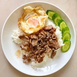 ข้าวเนื้อน้ำมันหอย