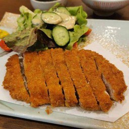 หมูสันนอกชุปเกล็ดขนมปังทอด