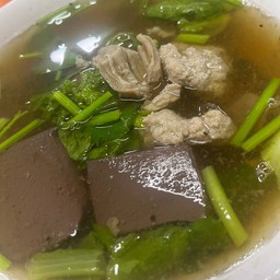 เกาเหลาเลือดหมู