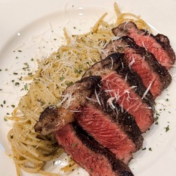 สปาเก็ตตี้ ซอสเพสโต้ครีมชีส