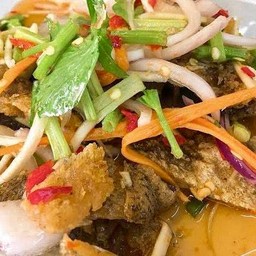 ยำปลาสลิด