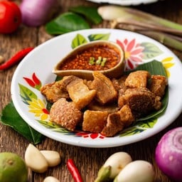 สามชั้นทอดกรอบ