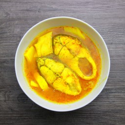 แกงส้มปลากระพง