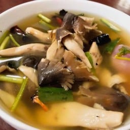 ต้มยำเห็ดโคน