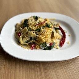 สปาเก็ตตี้ พริกแห้ง หอยลาย