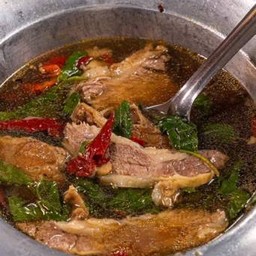 ซุปกะเพราเนื้อตุ๋น