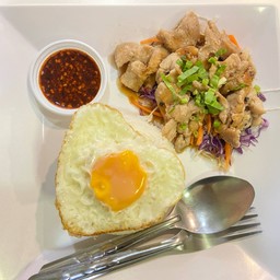 ข้าวหน้าหมูคูโรบูตะ+ไข่ดาว