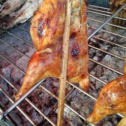 ไก่ย่างครึ่งตัว