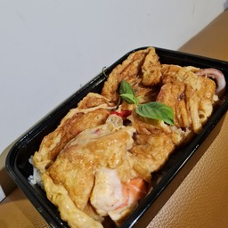 ข้าวไข่เจียวทะเลแตก