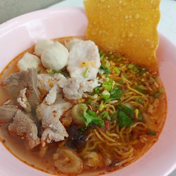 [อร่อยซ่ากับโค้ก] เตี๋ยวหมูมีตังค์ต้มยำโบราณ +  โค้ก ออริจินัล (ขวด)