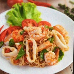 ยำมาม่า