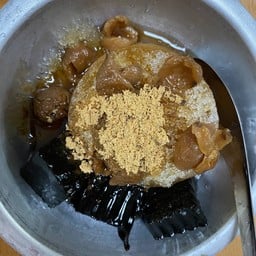เฉาก๊วยน้ำลำไย
