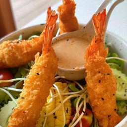 สลัดกุ้งกรอบกร๊อบ