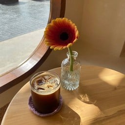 Sun-kissed Bakeshop Block 28x