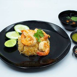 ข้าวผัดกระเทียมกุ้ง (ข้าวคลุก)
