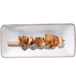 เนื้อไก่และกระเทียม