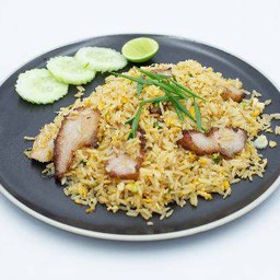 ข้าวผัดคอหมูย่าง