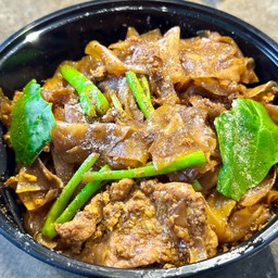 ผัดซีอิ๋ว หมู ,ไก่ ,เนื้อ ,กุ้ง ,ปลาหมึก