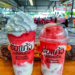 สตรเบอรี่โยเกิร์ตสมูทตี้ปั่น
