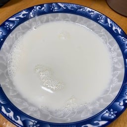 นมสดร้อน