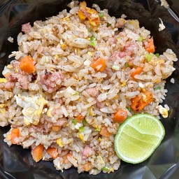 ต้นตำรับข้าวผัดแหนม
