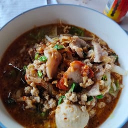 ก๋วยเตี๋ยวน้ำตกหมู ธรรมดา