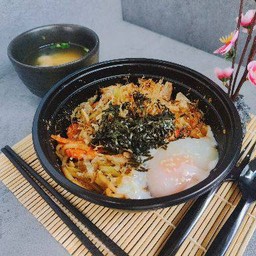 ยากิโซบะหมู+ไข่ออนเซ็น