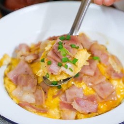 ข้าวไข่ข้นแฮม