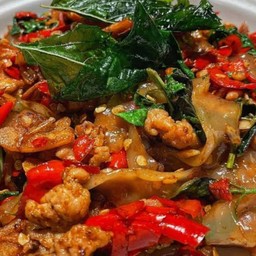 กะเพรากะใจสูตรโบราณ