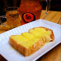 ขนมปัง - เนยนม