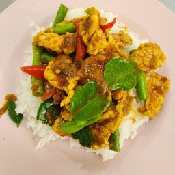 ผัดพริกแกงใต้  ราดข้าว