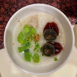 ข้าวต้มไข่เยี่ยวม้า