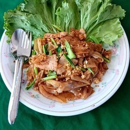 ผัดชีอิ๊วหมู