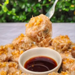 จับจีบจัมโบ้ ขนมจีบต้ม