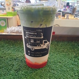 นมสตอร์เบอรี่มัจฉะ